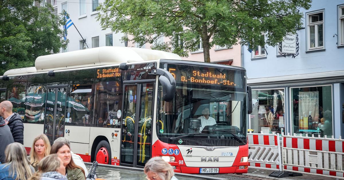 Busse sollen in Marburg schneller und öfter fahren